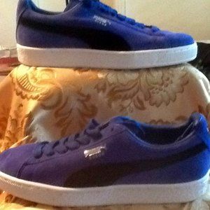 NWT Puma Suede Classic - Royal Blue w/ black strip
